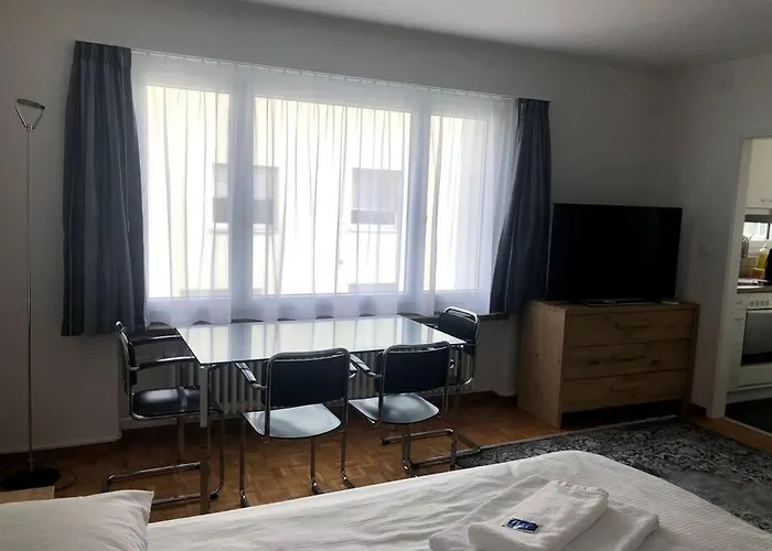 Bright And Quiet Studio In The City Center - Sky1